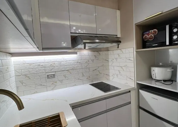 88 Radiance Bay Aparthotel *